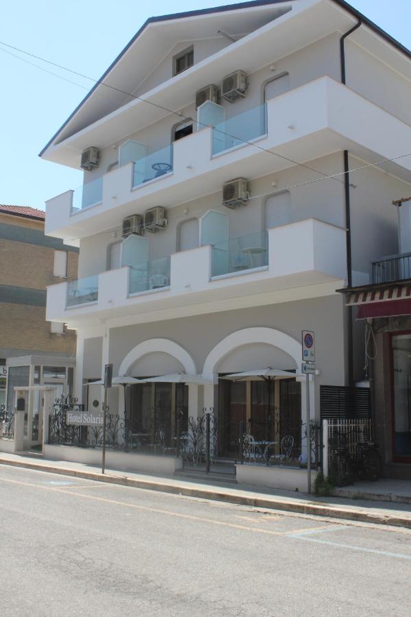 Hotel Solaris Giulianova Bagian luar foto
