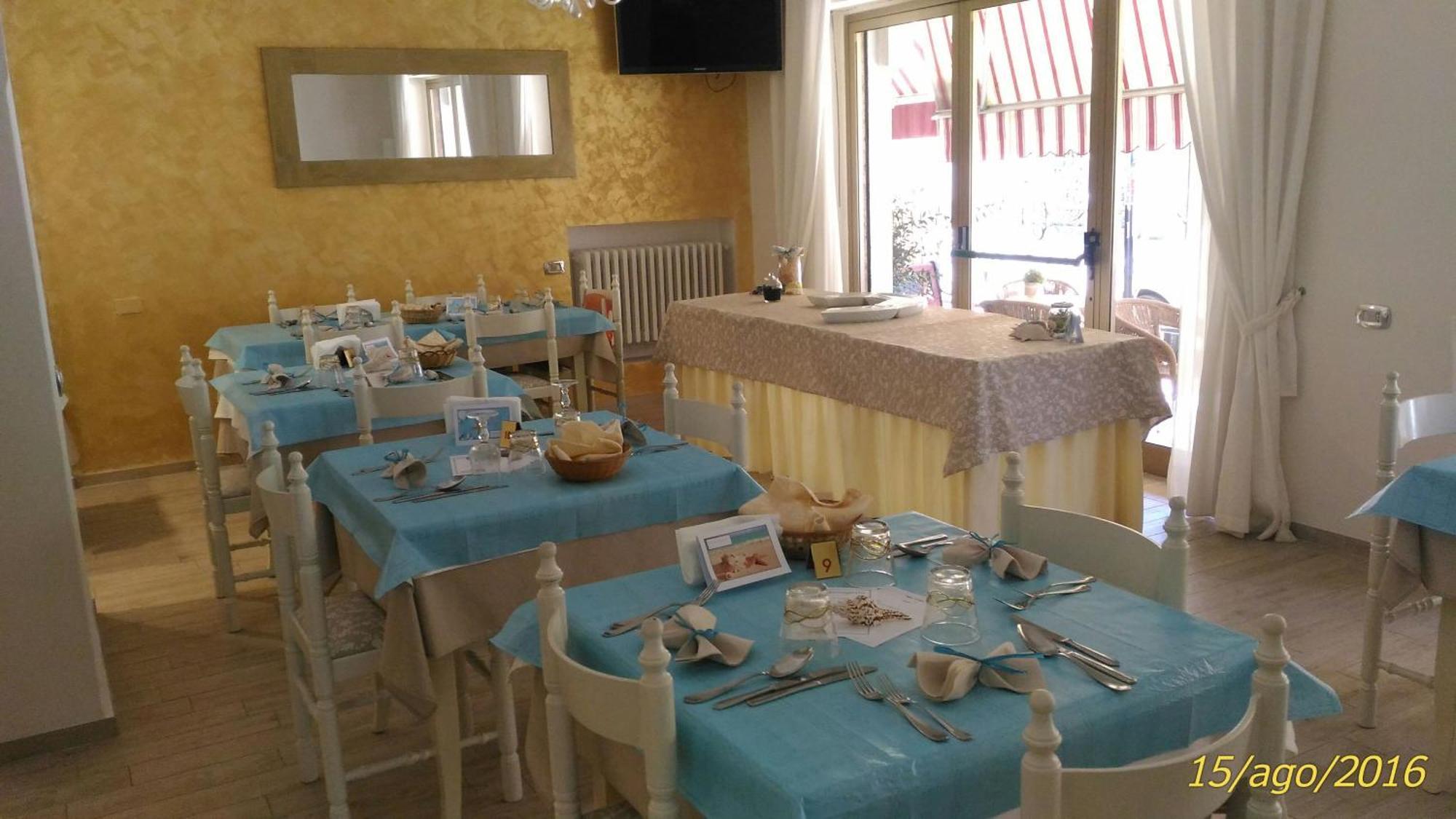 Hotel Solaris Giulianova Bagian luar foto